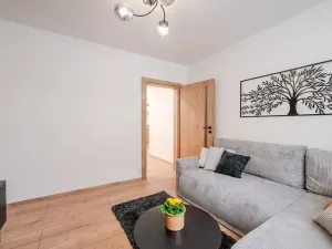 Prodej bytu 2+1, Praha - Malešice, Limuzská, 47 m2