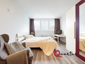 Pronájem bytu 1+kk, Praha - Střížkov, Děčínská, 32 m2