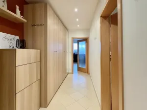 Prodej bytu 2+kk, Praha - Letňany, Miroslava Hajna, 63 m2