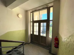 Pronájem bytu 2+kk, Praha - Nusle, U křížku, 37 m2