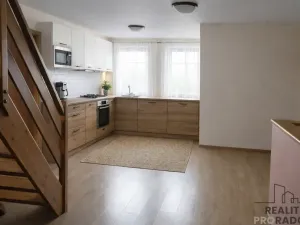 Prodej rodinného domu, Jesenice, Vestecká, 369 m2