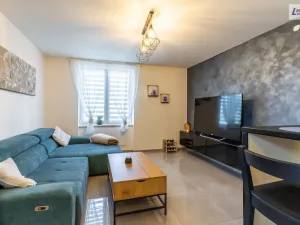 Pronájem bytu 2+kk, Hořovice, 1. máje, 54 m2