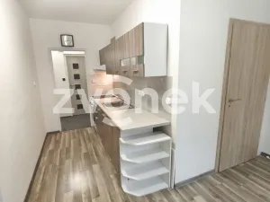 Pronájem bytu 2+1, Kroměříž, Vachova, 52 m2