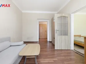 Prodej bytu 2+1, Karlovy Vary - Drahovice, Mattoniho nábřeží, 49 m2