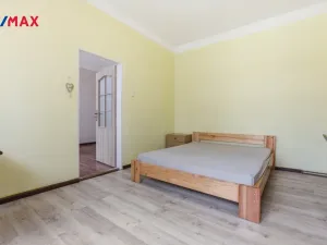 Prodej bytu 2+1, Karlovy Vary - Drahovice, Mattoniho nábřeží, 49 m2