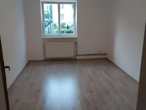 Prodej bytu 3+1, Chomutov, Kadaňská, 74 m2