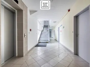 Pronájem kanceláře, Kolín, Rubešova, 378 m2