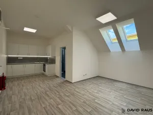 Pronájem bytu 1+kk, Rajhrad, Stará pošta, 35 m2