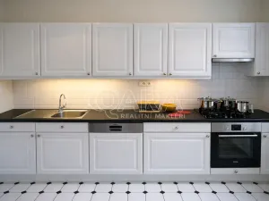 Pronájem bytu 4+1, Praha, Pařížská, 151 m2