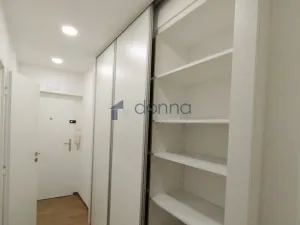 Pronájem bytu 2+kk, Praha, Vrbenského, 40 m2