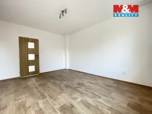 Pronájem bytu 1+1, Klášterec nad Ohří, Chomutovská, 33 m2