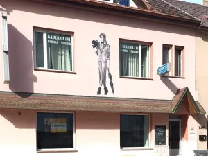 Pronájem obchodního prostoru, Tábor, Nerudova, 90 m2
