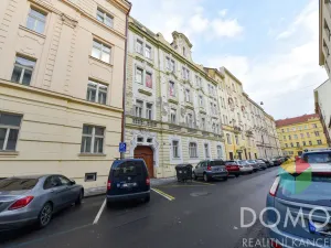 Prodej bytu 1+1, Praha, Vrázova, 33 m2