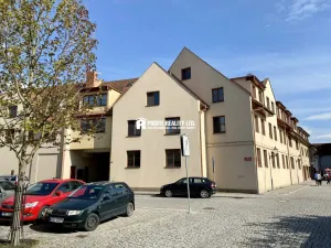 Prodej bytu 2+kk, Beroun, Náměstí Joachima Barranda, 57 m2