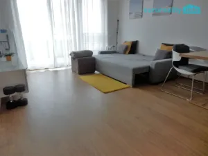 Pronájem bytu 2+kk, Praha, Toufarova, 53 m2