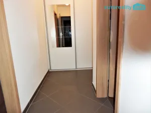 Pronájem bytu 2+kk, Praha, Toufarova, 53 m2