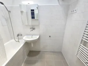 Pronájem bytu 3+kk, Praha, Palmovka, 70 m2
