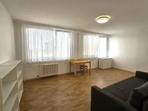 Pronájem bytu 1+kk, Praha, Běchorská, 33 m2