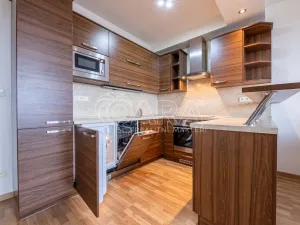 Pronájem bytu 2+kk, Praha - Zličín, Tvrdonická, 58 m2