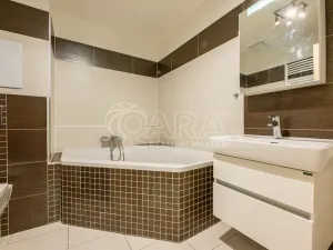 Pronájem bytu 2+kk, Praha - Zličín, Tvrdonická, 58 m2
