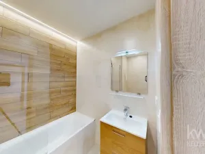 Pronájem bytu 3+kk, Praha - Modřany, Plevenská, 64 m2