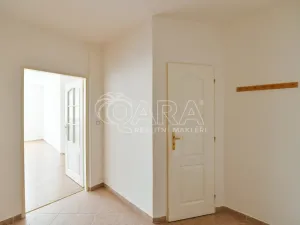Pronájem bytu 2+kk, Praha - Troja, Hnězdenská, 47 m2
