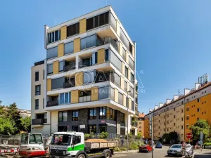 Pronájem bytu 3+kk, Praha - Vršovice, U Roháčových kasáren, 71 m2