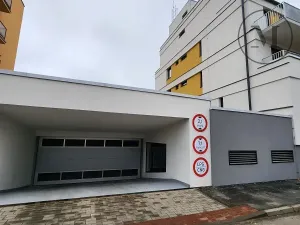 Pronájem bytu 1+kk, České Budějovice, Dobrovodská, 41 m2