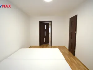 Pronájem bytu 2+kk, Olomouc, Čelakovského, 42 m2