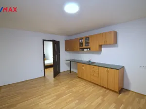 Pronájem bytu 2+kk, Olomouc, Čelakovského, 42 m2