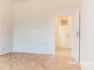 Pronájem bytu 2+kk, Praha - Staré Město, Kaprova, 60 m2