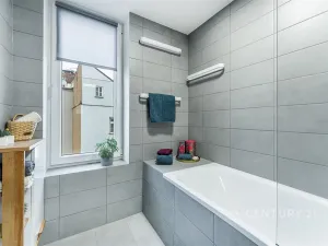 Pronájem bytu 2+kk, Praha, Plzeňská, 43 m2