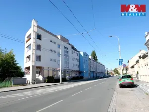 Pronájem bytu 2+kk, Hradec Králové - Kukleny, Pražská třída, 70 m2