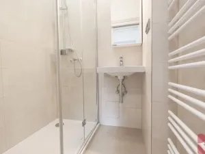 Pronájem bytu 4+1, Praha - Žižkov, Na Jarově, 63 m2