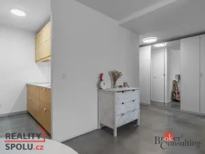 Prodej bytu 2+kk, Praha - Stodůlky, Borovanského, 44 m2