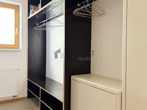 Pronájem bytu 3+1, Praha, Milíčova, 90 m2