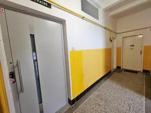 Pronájem bytu 2+kk, Praha - Nusle, Kloboučnická, 51 m2