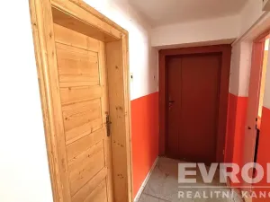 Prodej atypického bytu, Hostinné, Nádražní, 35 m2