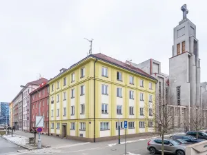 Pronájem bytu 2+1, Hradec Králové - Pražské Předměstí, U Koruny, 60 m2