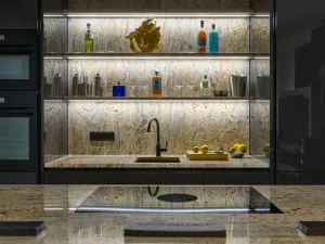 Pronájem garážového stání, Praha - Strašnice, Ramonova, 64 m2