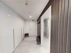 Pronájem garážového stání, Praha - Strašnice, Ramonova, 64 m2