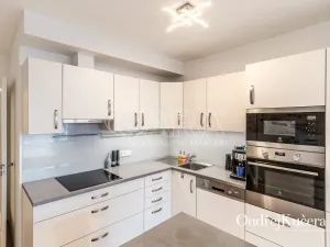 Pronájem bytu 4+kk, Praha - Dolní Chabry, K Beranovu, 188 m2