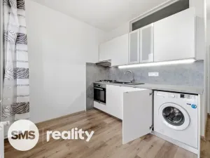 Pronájem bytu 2+1, Jihlava, Polní, 64 m2