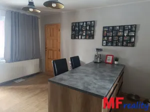 Prodej rodinného domu, Hořiněves, 82 m2