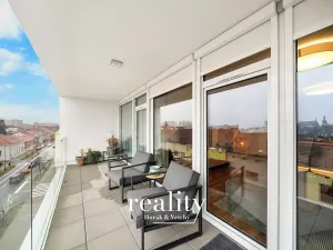 Prodej bytu 4+kk, Znojmo, Jarošova, 110 m2