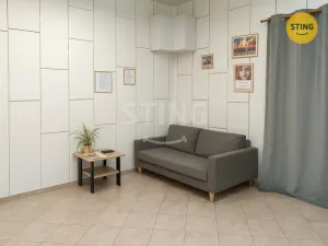 Pronájem obchodního prostoru, Jablunkov, Mariánské náměstí, 40 m2