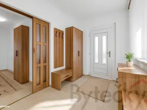 Prodej vícegeneračního domu, Jesenice, Plavecká, 215 m2