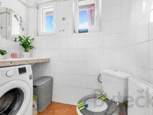 Prodej vícegeneračního domu, Jesenice, Plavecká, 215 m2