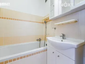 Prodej bytu 3+1, Hustopeče, Masarykovo nám., 55 m2