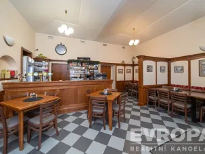 Prodej rodinného domu, Hořice, náměstí Jiřího z Poděbrad, 330 m2